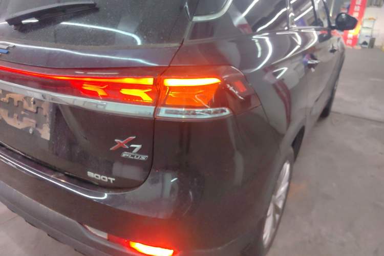 Used CHANGAN OSHAN X7 PLUS 2022 1.5T Blue Whale Edition Automatic Geeker Flagship Model Exterior 6