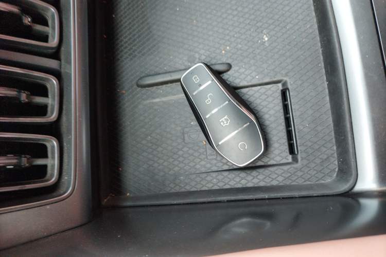 Used BYD Song L EV 2025 Intelligent Driving Version 550 km Excellence Edition