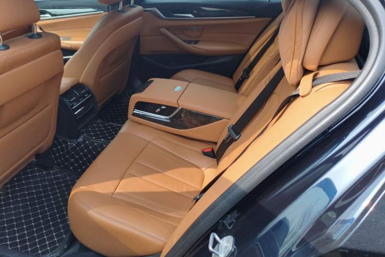 Used BMW 5 Series 2018 Restyled 530Li Leading Edition M Sport Package