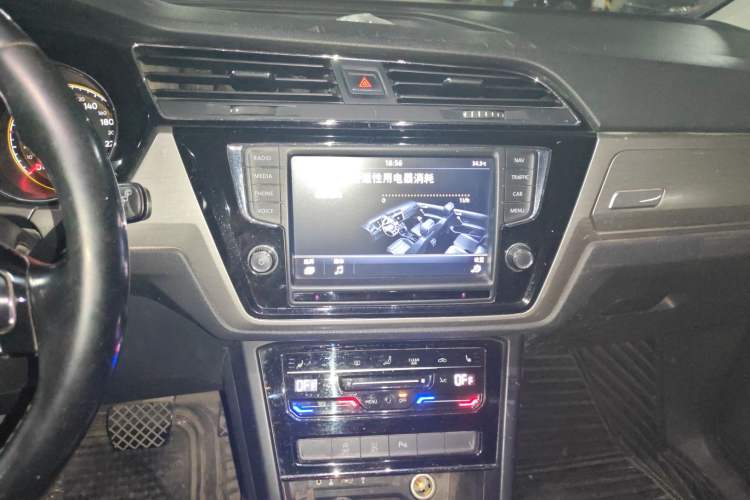 Used Volkswagen Touran 2021 Volkswagen Touran L 280TSI DSG Boundary Edition 7-Seater