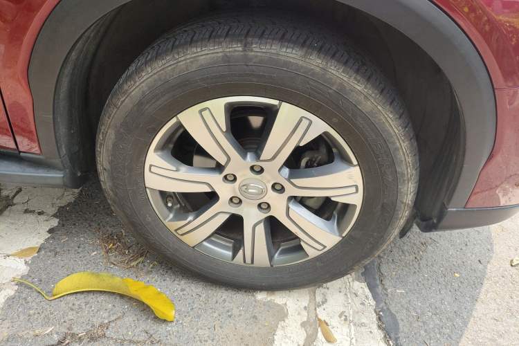 Used GAC Trumpchi GS7 2017 320T Two-Wheel-Drive Luxury Smart Connectivity Model
