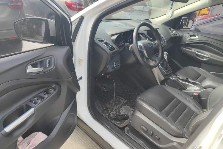 Used Ford Kuga 2015 1.5L GTDi Four-Wheel-Drive Elite Model
