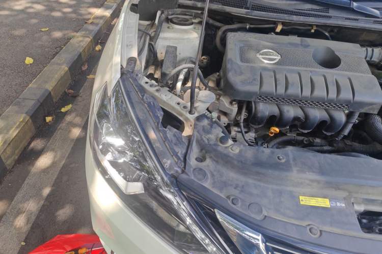 Used Nissan Sylphy 2016 1.6XV CVT Smart Enjoyment Version Right Front Headlight