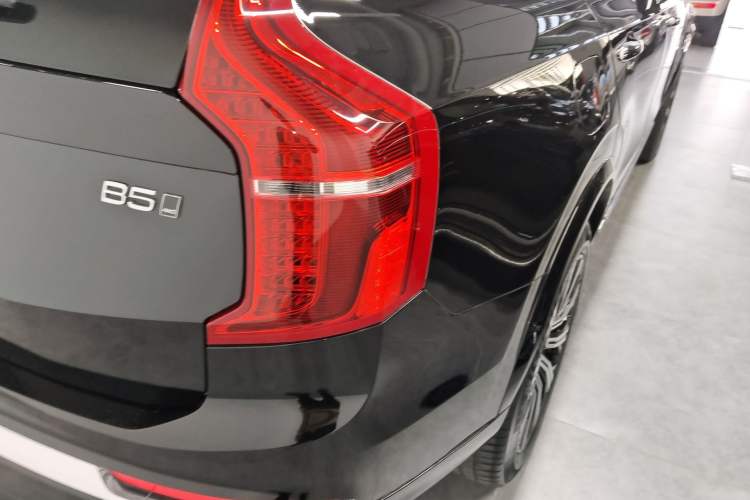 Used Volvo XC90 2023 B5 SmartDrive Luxury Edition 5 Seats