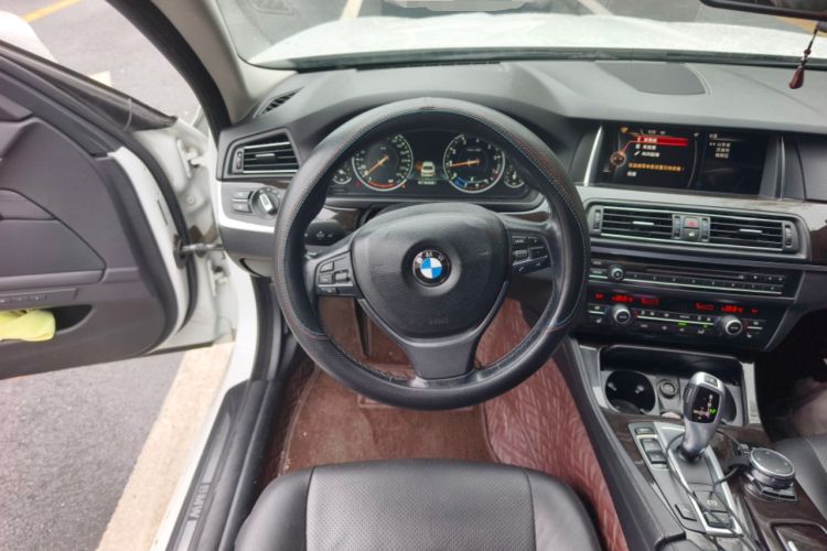 Used BMW 5 Series 2017 528Li Leading Model Steering Wheel