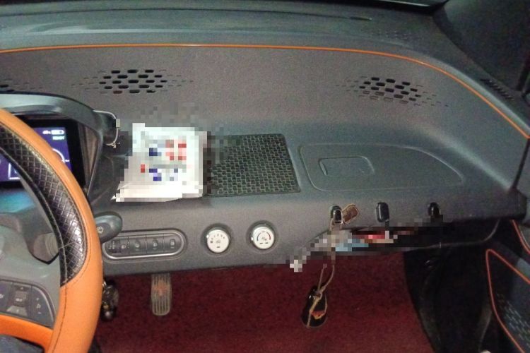 Used Baojun E100 2020 305KM Smart Drive Version Audio And AC Panel