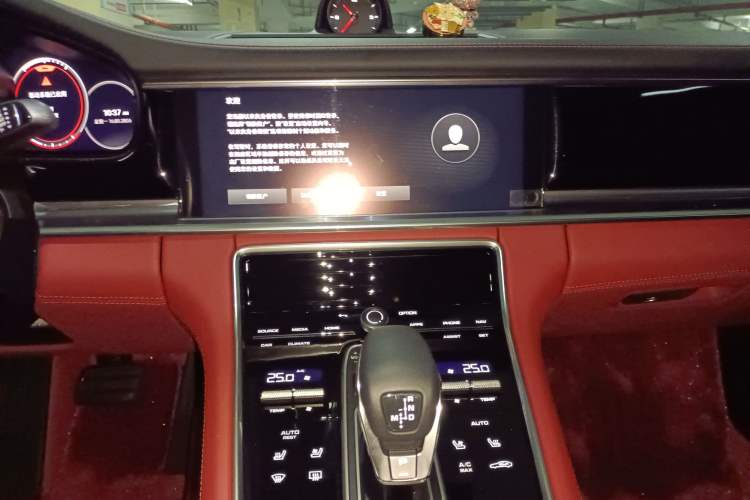 Used Porsche Panamera 
