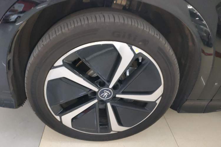 Used BYD Song L EV 2025 Intelligent Driving Version 662 km LiDAR Excellence Edition