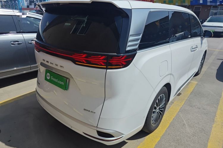 Used Denza D9 2022 DM-i 970 Four-Wheel Drive Flagship Model Rear Right 45 Deg