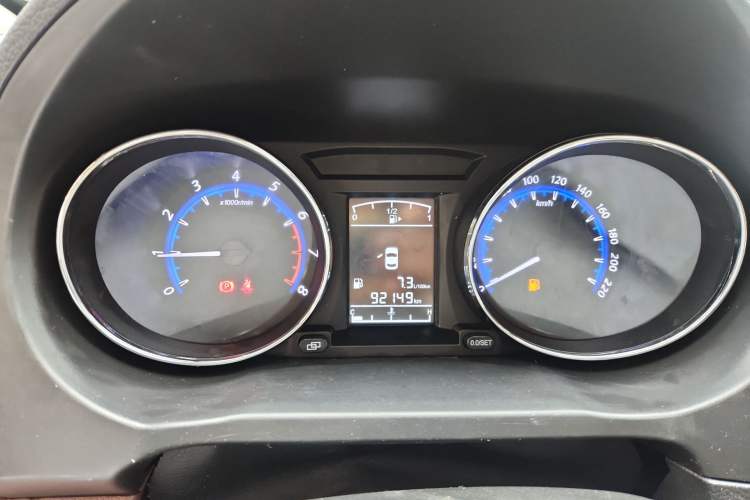 Used FORTHING SX6 2016 1.6L Manual Luxury Model
