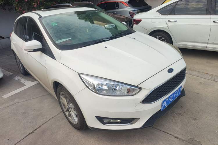Used Ford Focus 2017 Hatchback 1.6L Automatic Fashion Edition Smart Drive Version