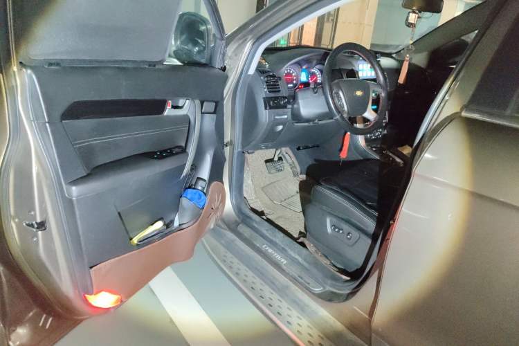 Used Chevrolet Captiva 2017 2.4L Two-Wheel Drive Luxury Edition 7 Seats
