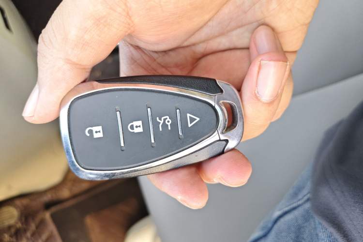 Used BYD M6 2013 2.0L Manual Comfort Edition
