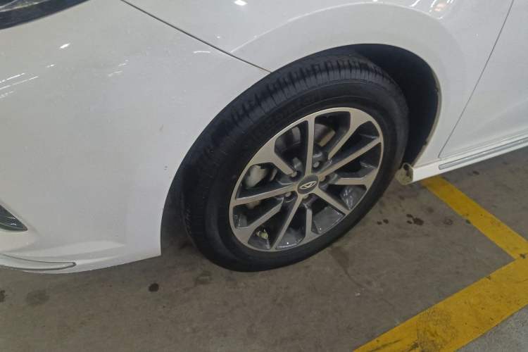 Used Chery Arrizo GX 2019 Champion Edition 1.5L Manual Fashion Model Left Front Wheel Hub