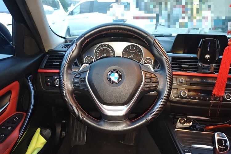 Used BMW 3 Series 2015 320i Luxury Edition Sports Design Package
