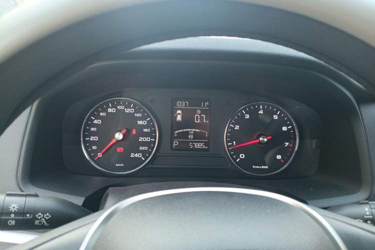 Used Roewe i6 2019 PLUS 20T TST 4G Connected Flagship Superb Edition
