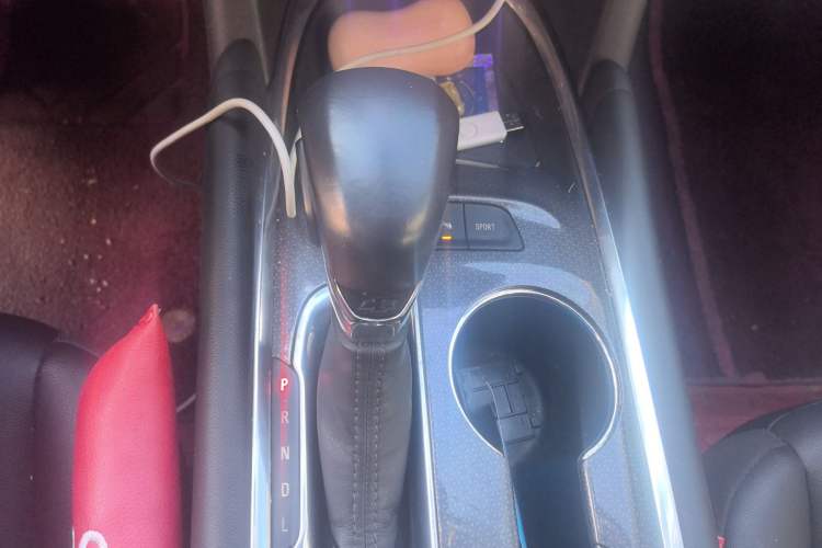 Used Chevrolet Malibu XL 2021 535T Automatic Sport Edition Gear Lever