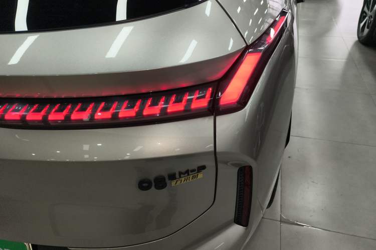 Used Lynk & Co 08 EM-P 2023 120km Long-Range Halo Right Rear Taillight