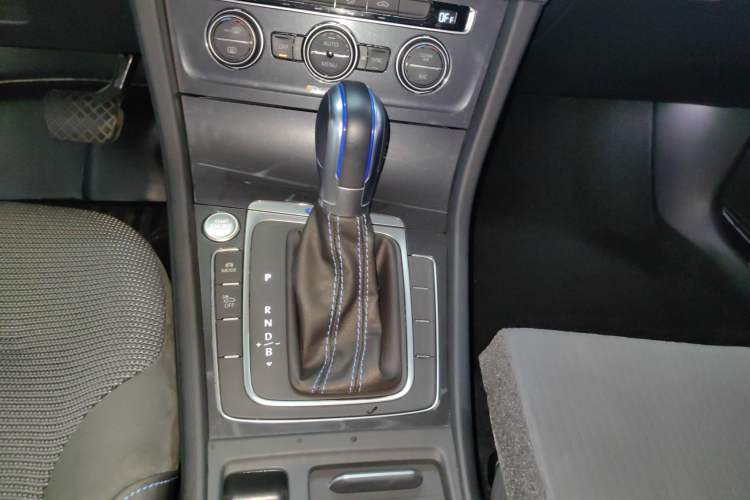 Used Volkswagen Golf Pure Electric 2020 Chari
