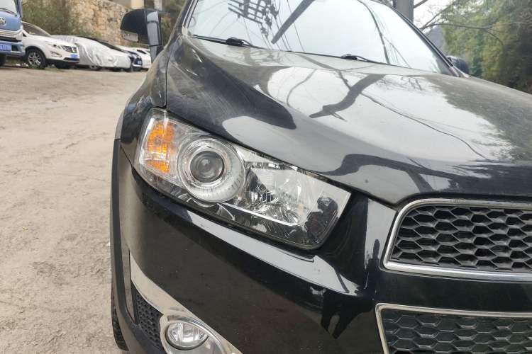 Used Chevrolet Captiva 2012 2.4L 4x4 Flagship Edition 7 Seats