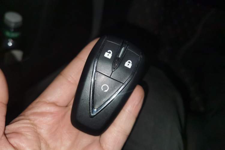 Used CHANGAN NEVO Hunter K50 2025 Model Long Box Four-Wheel Drive Luxury Vehicle Key