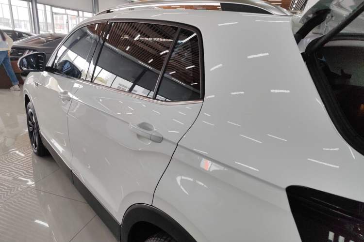 Used Volkswagen Tacqua 2023 200TSI DSG Joy-Connect Edition Rear Left 45 Deg