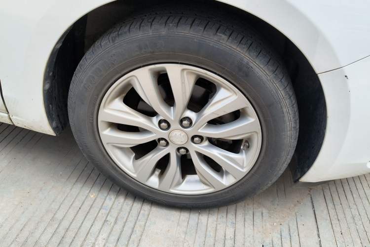 Used Buick GT 2019 15T Dual-Clutch Connected Elite Model China VI
