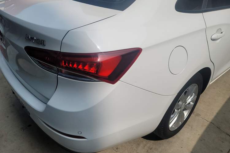 Used Buick GT 2019 15T Dual-Clutch Connected Elite Version China V Standard