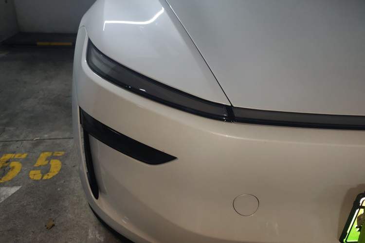 Used Tesla Model Y 2025 Rear-Wheel-Drive Version