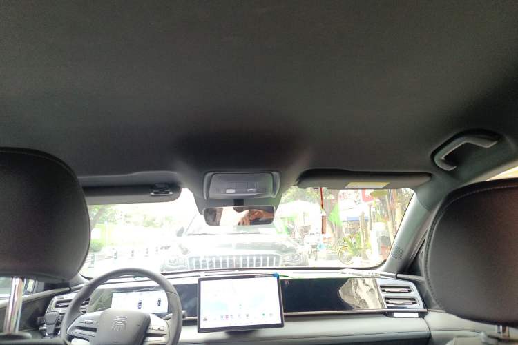 Used BYD Qin L 2025 DM-i Smart Drive 80KM Leading Model Headliner