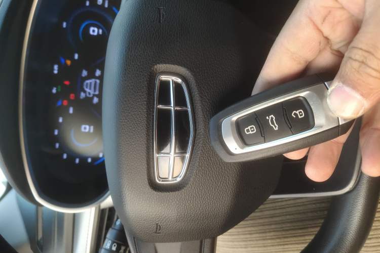 Used Geely Auto Emgrand New Energy 2022 EV Pro Ride-Hailing Version Lithium Iron Phosphate