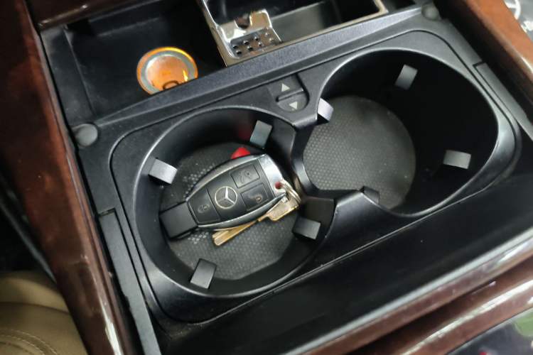 Used Mercedes-Benz S-Class 2010 S 400 L HYBRID
