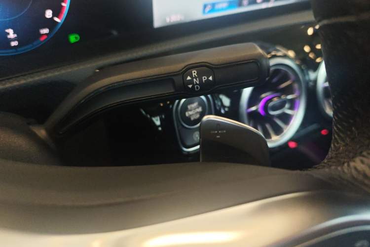 Used Mercedes-Benz A-Class 2021 A 200 L Sport Sedan Fashion Model Gear Lever