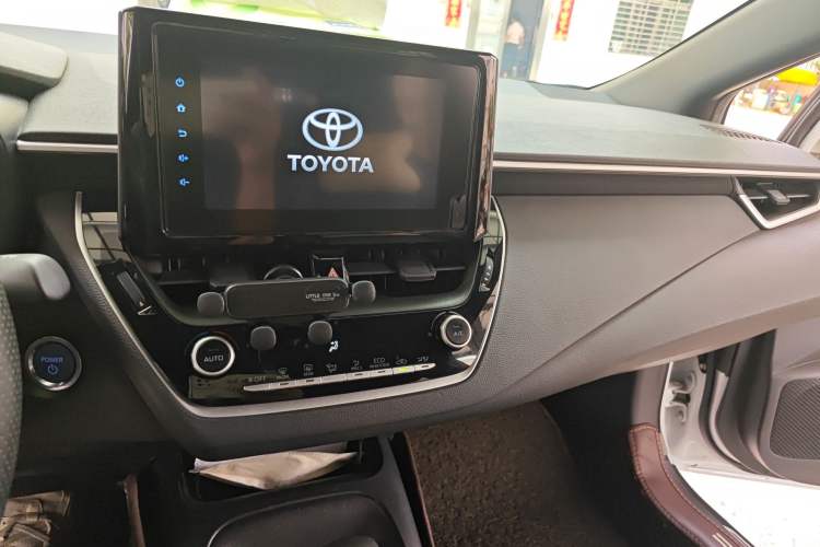 Used Toyota Levin 2022 Dual-Motor 1.8H E-CVT Leading Edition Audio And AC Panel