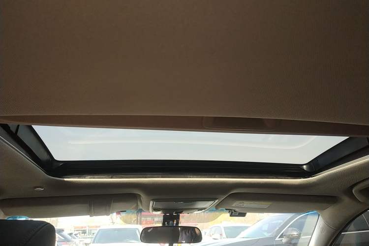 Used Honda Accord 2022 260TURBO Luxury Edition Headliner