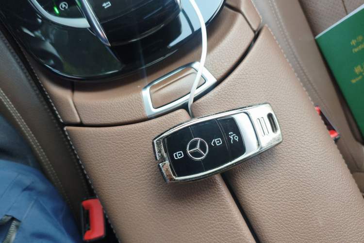 Used Mercedes-Benz E-Class 2016 E 300 L Stylish Model
