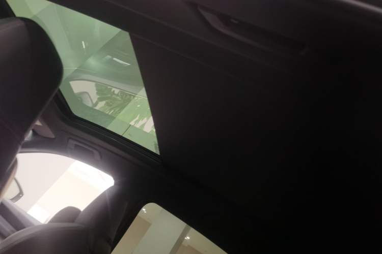 Used Audi Q5L 2026 Model Range: Intelligent Hybrid Premium Edition Headliner