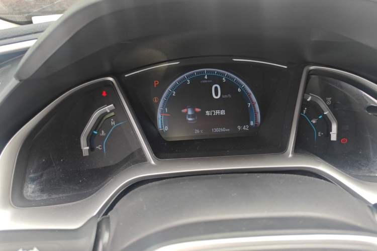 Used Honda Civic 2016 220TURBO CVT Luxury Edition
