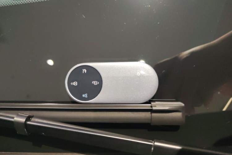 Used Hima AITO M9 2024 Range-Extended Ultra Version 52 kWh 6-Seater Model Vehicle Key