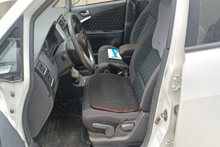 Used Suzuki Liana A6 2014 Hatchback 1.4L Manual Enjoyment Model
