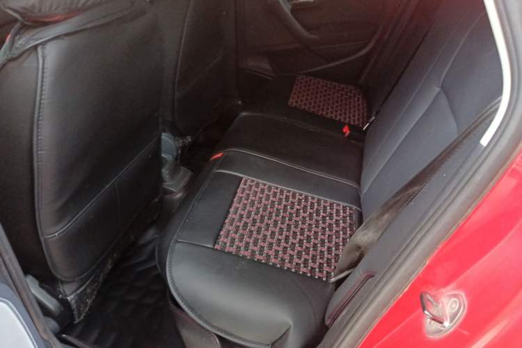 Used Volkswagen Polo 2014 1.4L Manual Fashion Edition