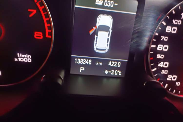 Used Audi Q5 2013 45 TFSI quattro Sport Edition Odometer Close Up