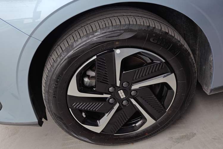 Used Geely Galaxy L6 2025 EM-i 140km Explorer+ Edition