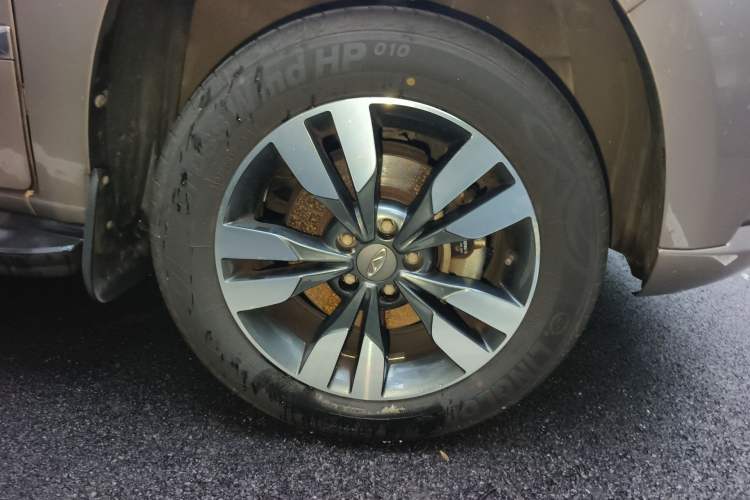 Used Chery Tiggo 3 2016 1.6L Manual ZhiShang Edition Right Front Wheel Hub