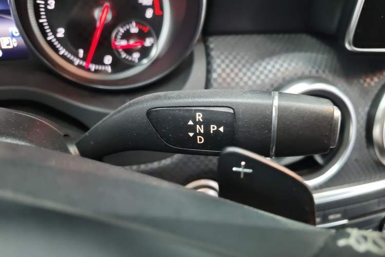 Used Mercedes-Benz A-Class 2017 A 200 Fashion Model Gear Lever