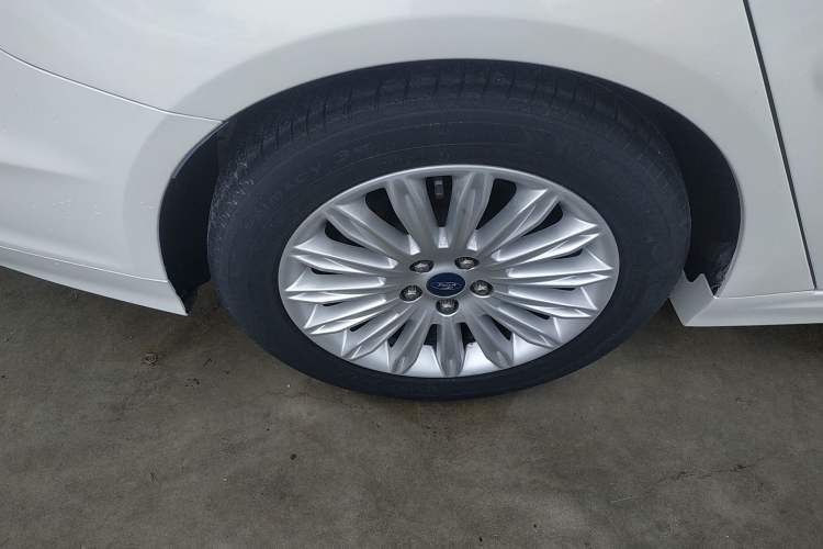 Used Ford Mondeo 2013 2.0L GTDi 200 Luxury Model
