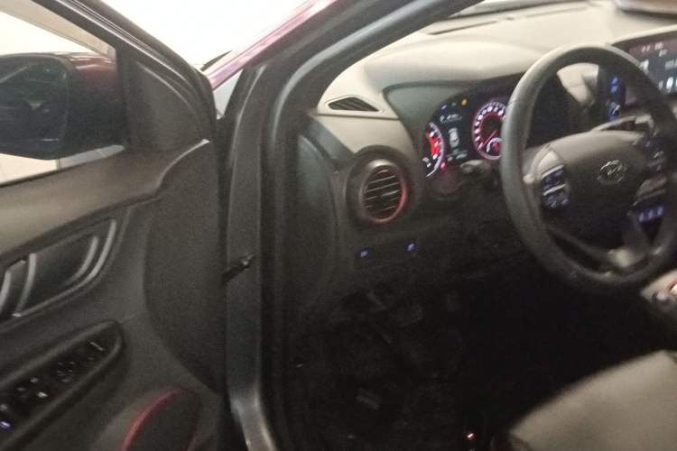 Used Hyundai ENCINO 2019 1.6T Iron Man Edition Driver Seat