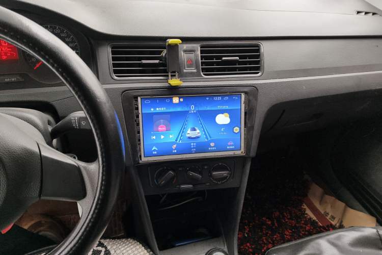 Used Volkswagen Santana 2015 1.4L Manual Fashion Edition