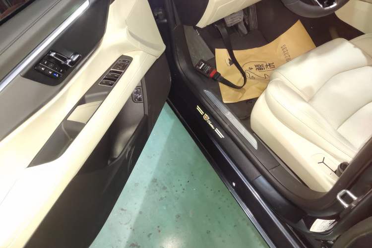 Used Cadillac CT6 2023 28T Fashion Edition
