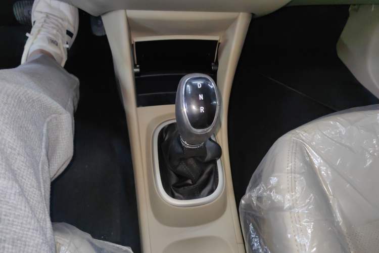 Used Dongfeng Junfeng E11K 2021 60.43 kWh Battery-Swap Version Gear Lever